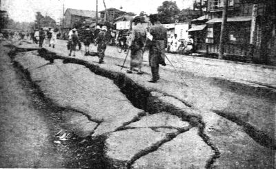 當年關東大地震發生後傳出各種謠言。網上圖片