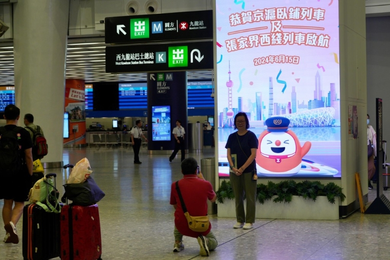 港铁于6月15日正式开通香港往来湖南省张家界西的高铁长途线。